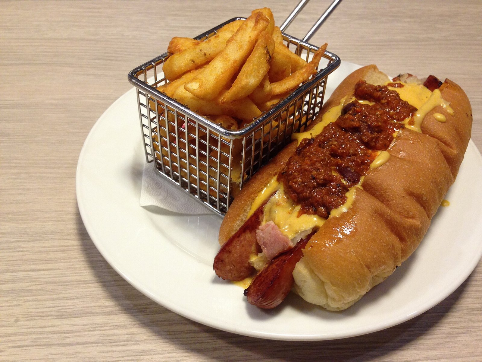 Chili dog