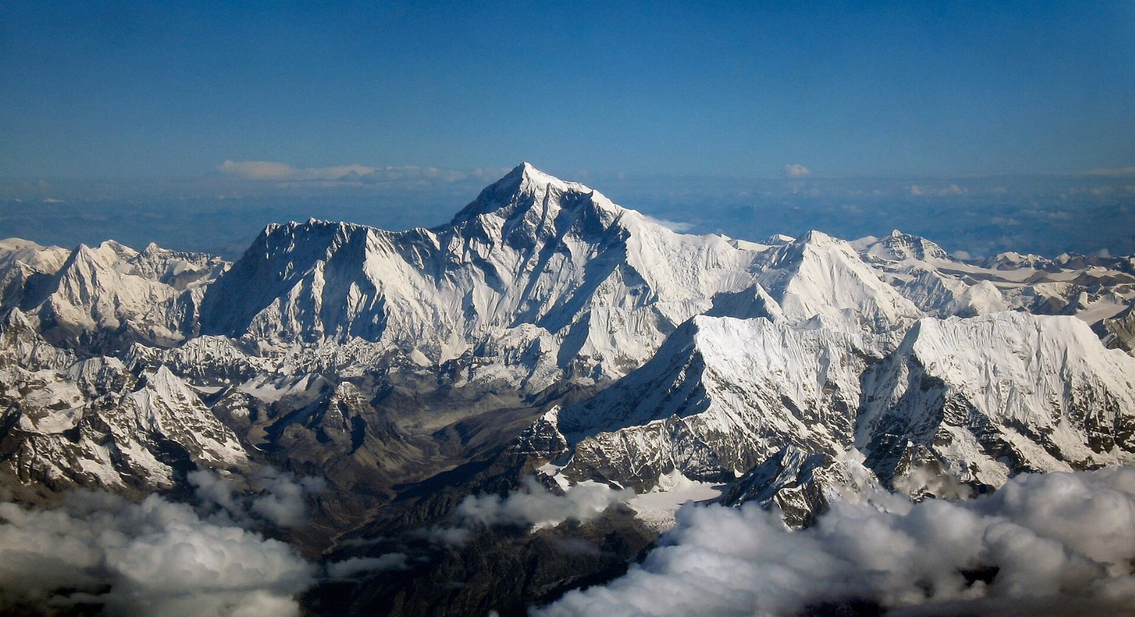 Mount Everest as seen from Drukair2 PLW edit